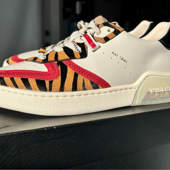 COACH sneakers (as seen on JLo) - Not Used (Size 7.5 B) - Picture 4 of 7